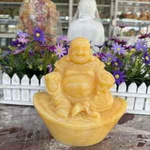 Tượng phật Di Lặc ngồi trên thỏi vàng đá ngọc Hoàng Long - Cao 20cm