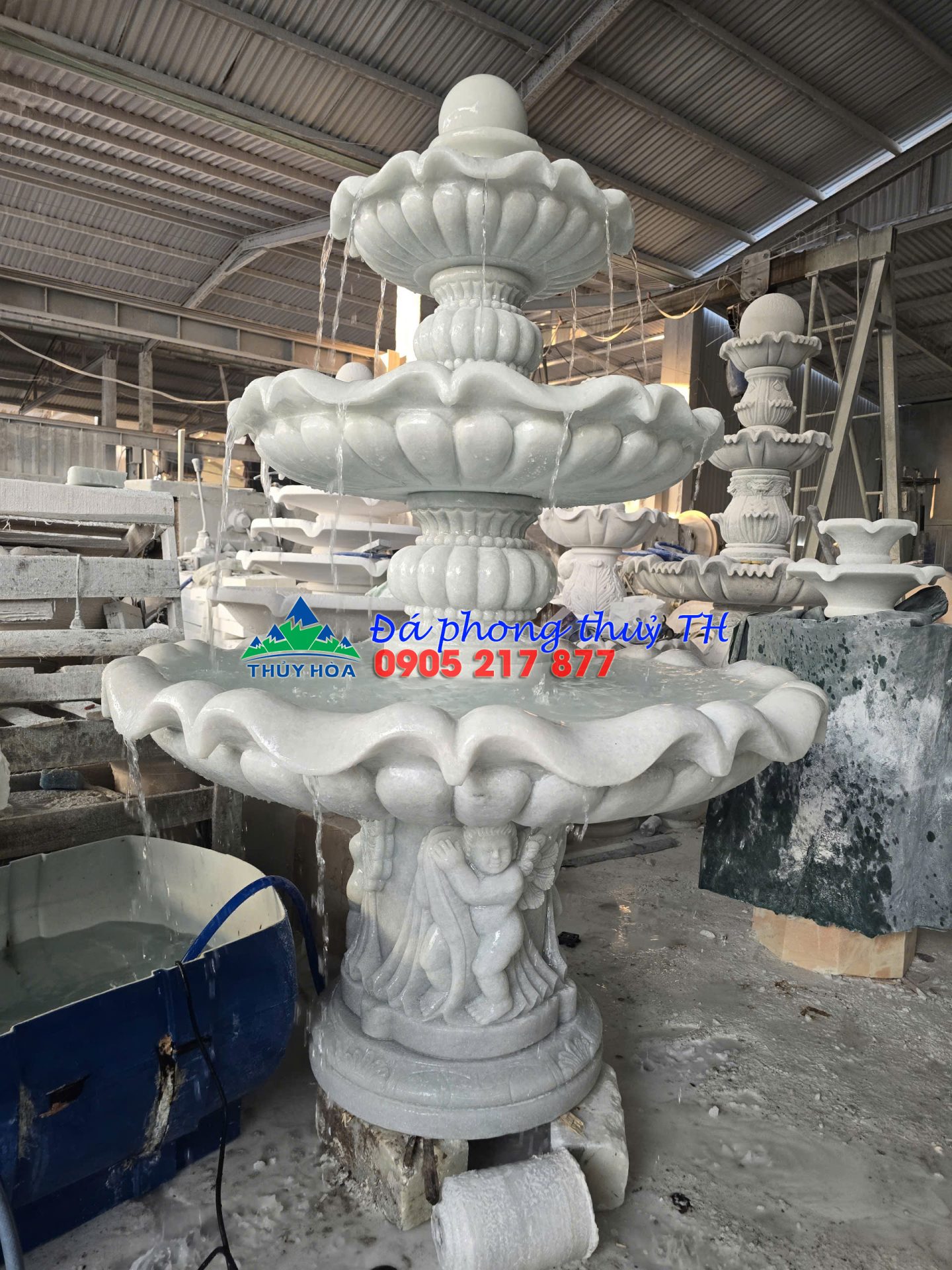Thác nước đài phun nước thiên thần đá trắng trang trí sân vườn, hồ cá, khách sạn – Cao 1m8