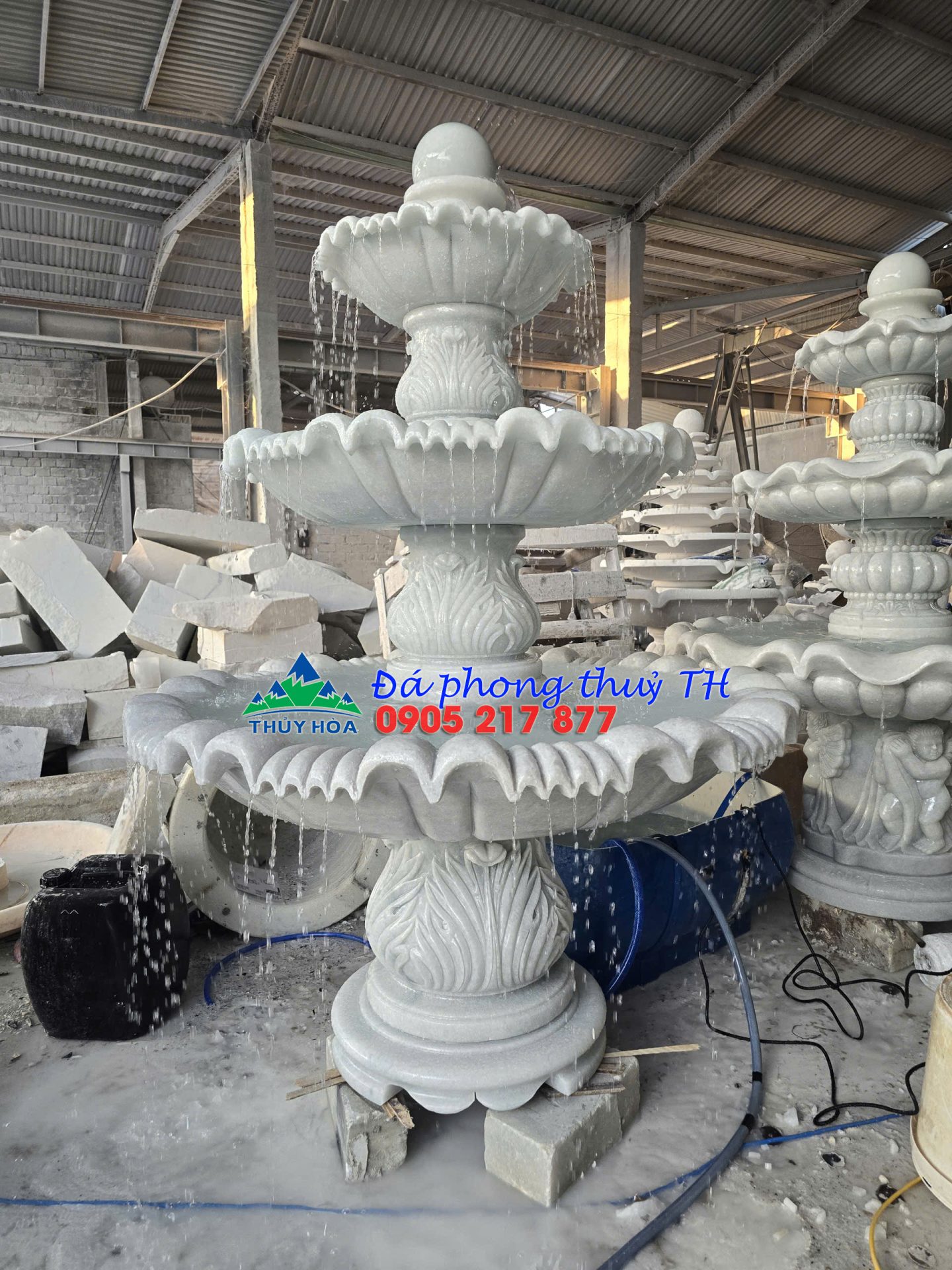 Thác nước đài phun nước đá trắng trang trí sân vườn, hồ cá, khách sạn – Cao 1m8