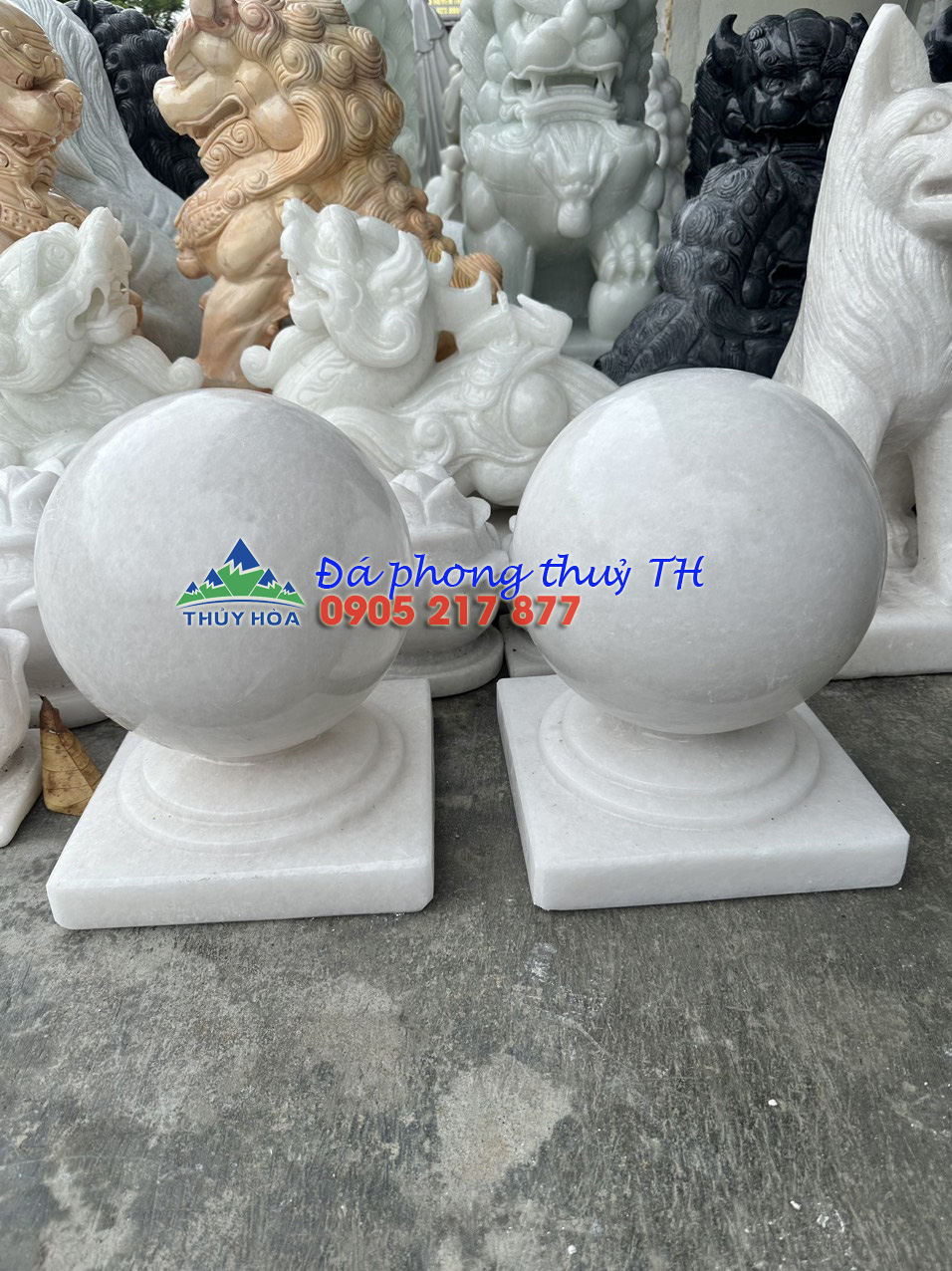Cặp Quả cầu đá, Bi cầu để trụ cổng đá cẩm thạch trắng – Cao 35cm